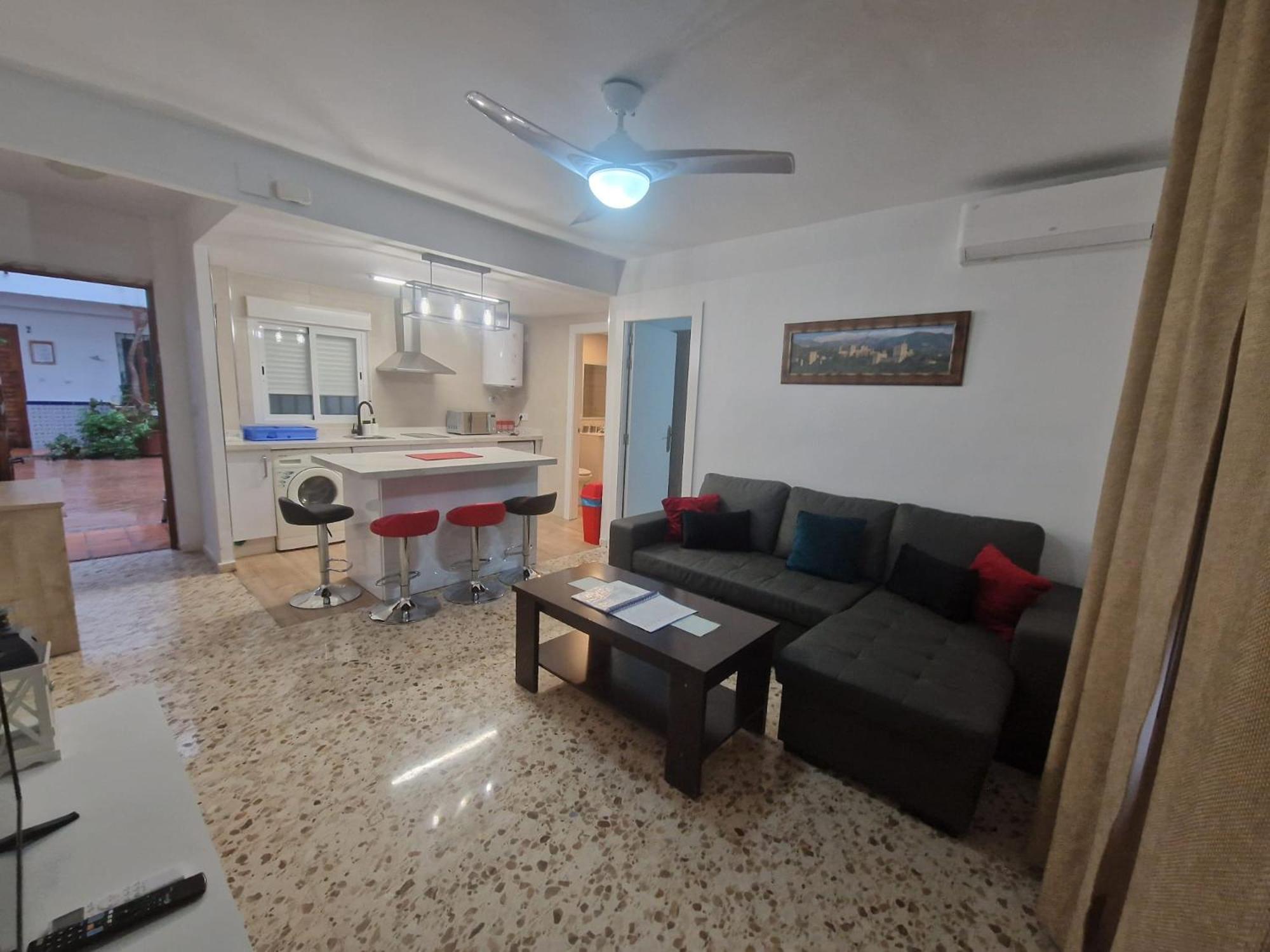 En Patio Cordobes San Basilio Apartment